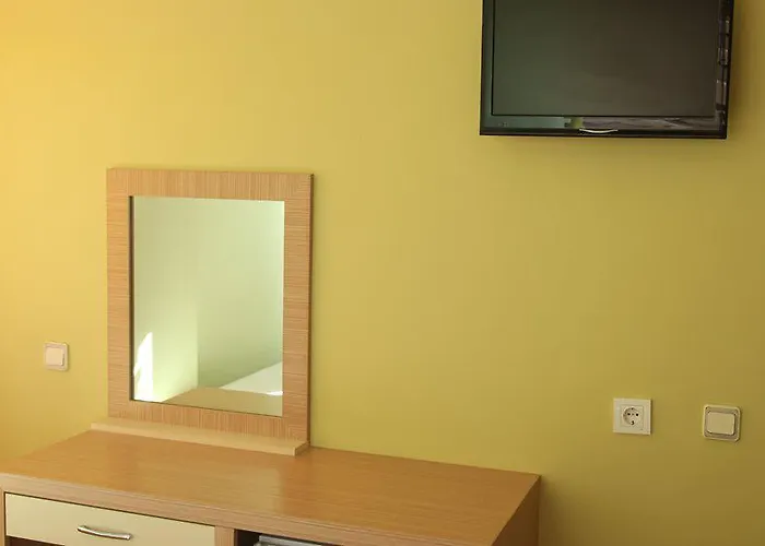 Otel Guenduez Ξενοδοχείο *