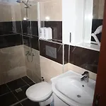 Otel Guenduez *