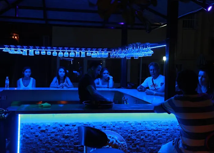ホテル Otel Guenduez