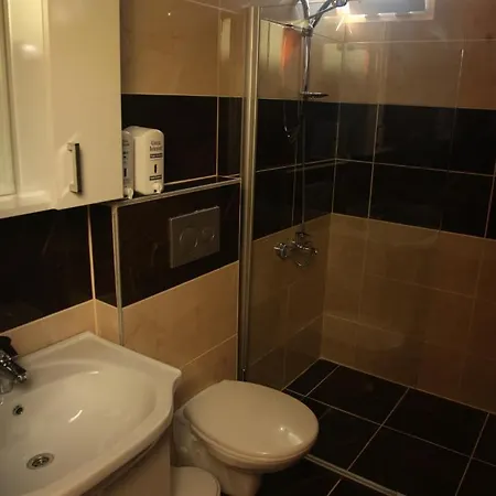 Otel Guenduez Antália